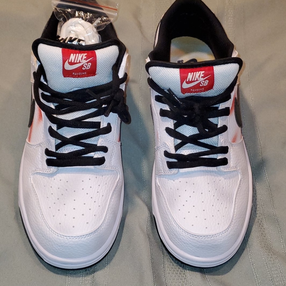 Nike sb dunk low"Raygun"Tie die